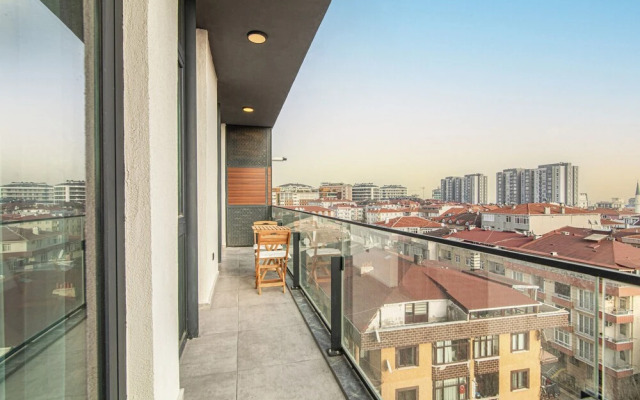 Dreamy Flat Close to Shopping Malls in Avcilar