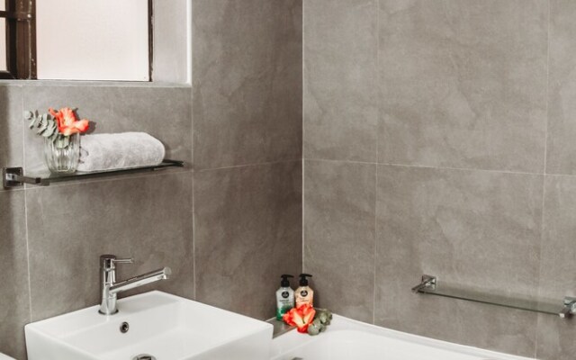 Tamboerskloof Apartment