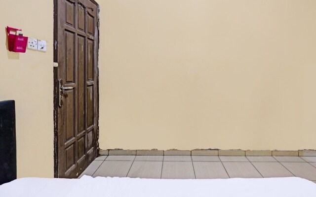 SPOT ON 92192 Hana StayNearNagoya Hill Mall