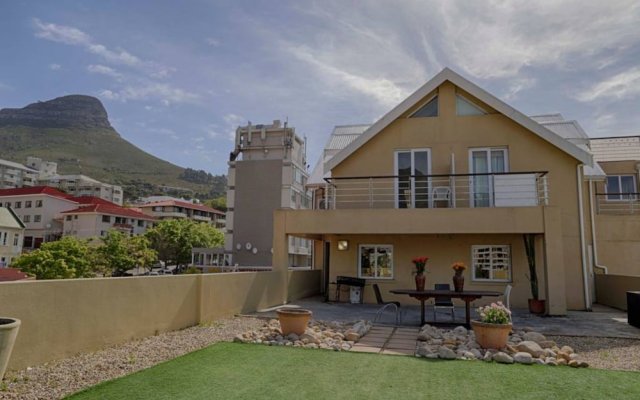 4 Bedroom Apartment With Views In Cape Town