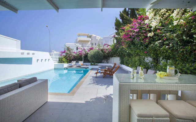 Nausicaa Luxury Villas By Louis Hotels