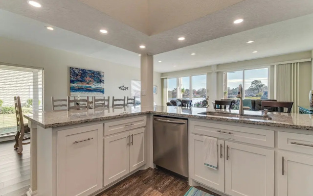 Fish & Boat on Lake Conroe: Waterfront Retreat!