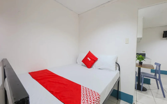 Crowne One Condo by Oyo Rooms