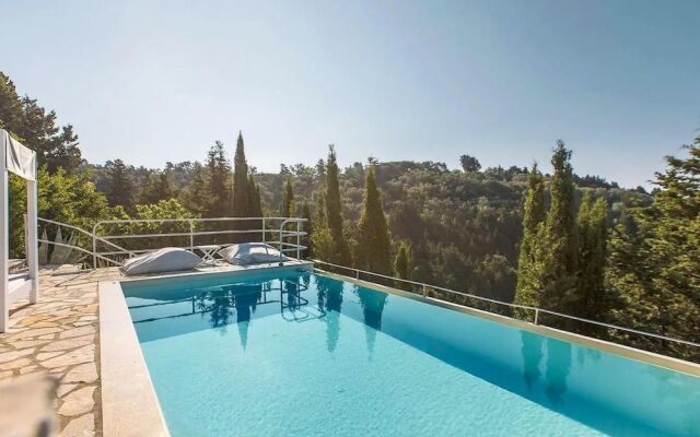 Villa Bougainvillea in Paxi