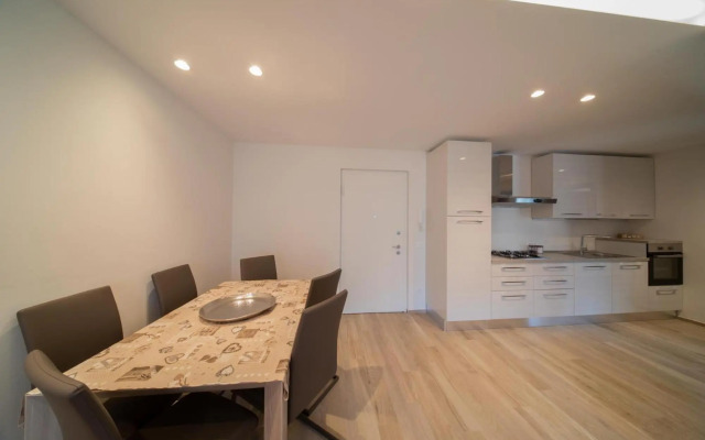 Blue Moon - Via Parigi Apartments