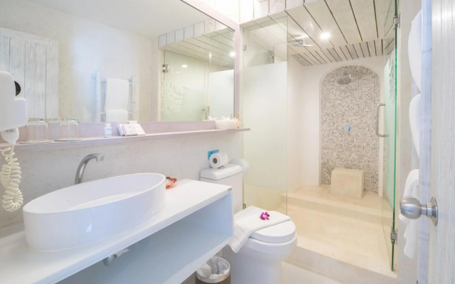 Ocean Breeze Resort Khao Lak