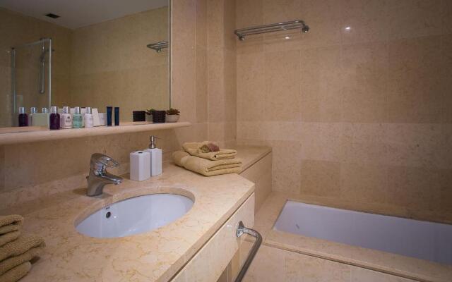 Sotogrande Marina 3 Br Duplex With Large Terrace