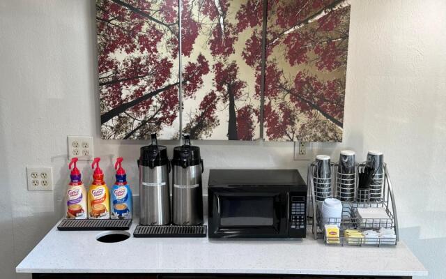 Super 8 By Wyndham Belleville