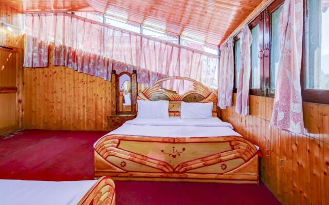 OYO 80500 Hotel Hijraan
