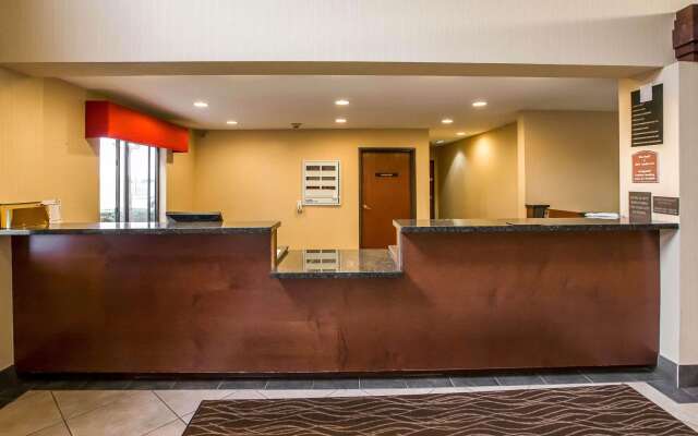 Econo Lodge Inn & Suites Monroe