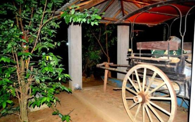 Dark Horse Resort Yala