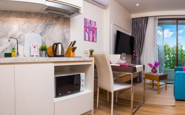 Aristo 2 Beach Front - by Holy Cow 420