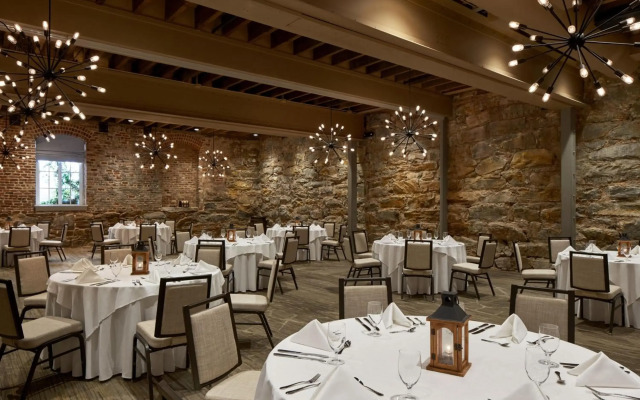 Craddock Terry Hotel, Lynchburg, a Tribute Portfolio Hotel