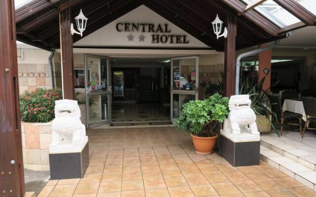 Central Hotel