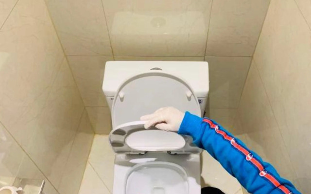 Xingguang Holiday Hotel (Zhengzhou Zijing East Street Metro Station)