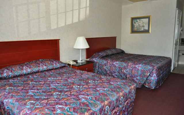 Atrium Inn