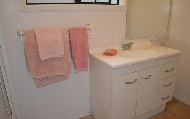 Great Barrier Oasis Lodge