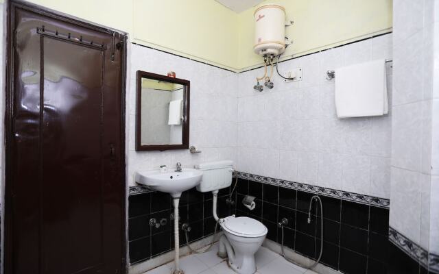 OYO 9534 Hotel Heights