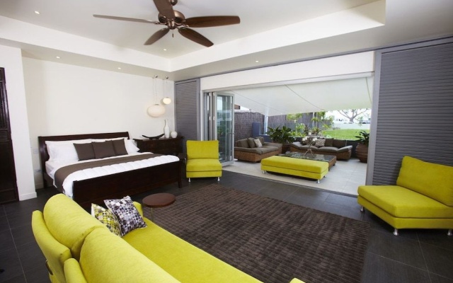 Essence Beachfront Retreat – Guest Rooms – Magnetic Island