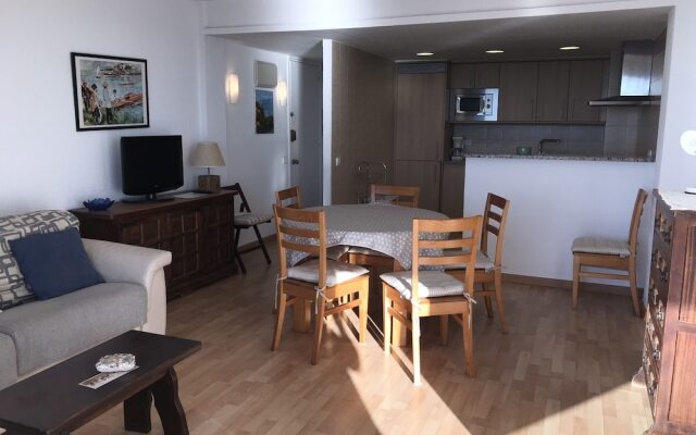 Apartamento President B-14