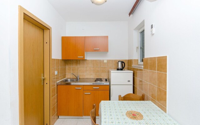 Apartments and Room Nada