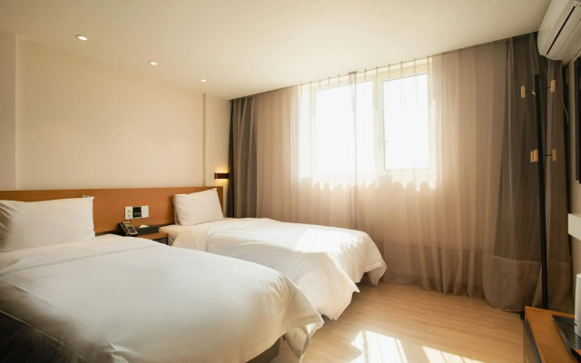 Winners Hotel