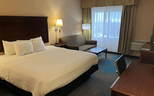 Days Inn by Wyndham Duluth Lakewalk