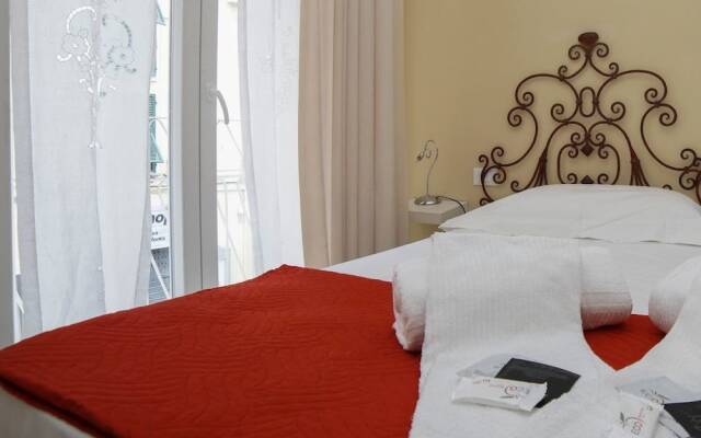 Sant' Agostino House