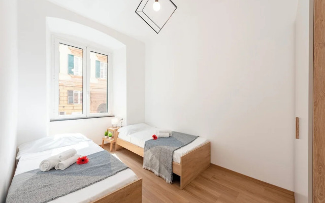 Central Apartment In Genova