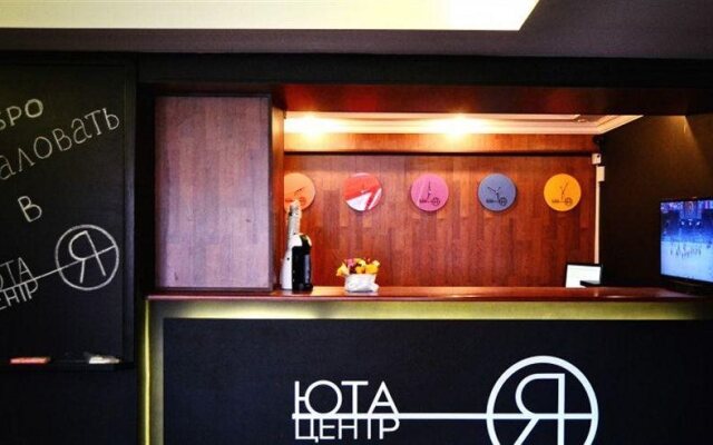 Uta Center Hotel