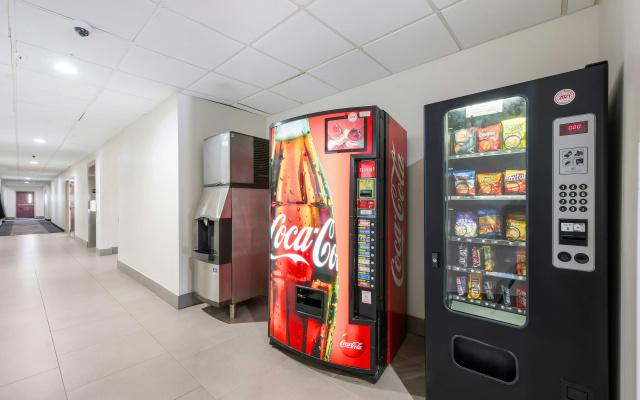 Red Roof Inn PLUS & Suites Birmingham - Bessemer
