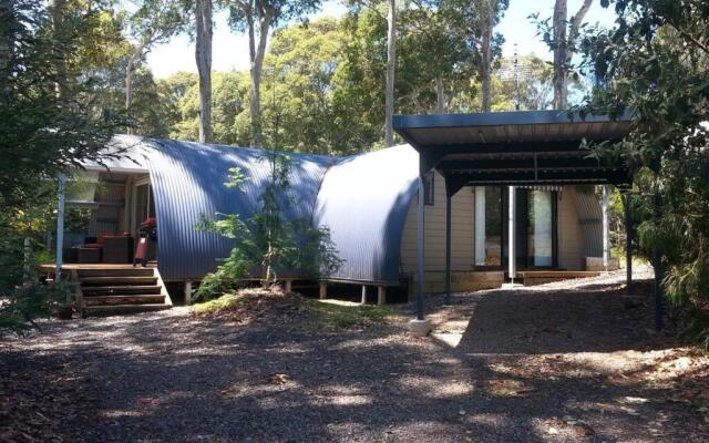 Deedy's Nest -Couple's Retreat at Mystery Bay