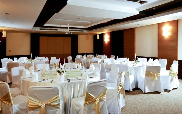 Kantary Bay Hotel & Serviced Apartments Sriracha (SHA Extra Plus)