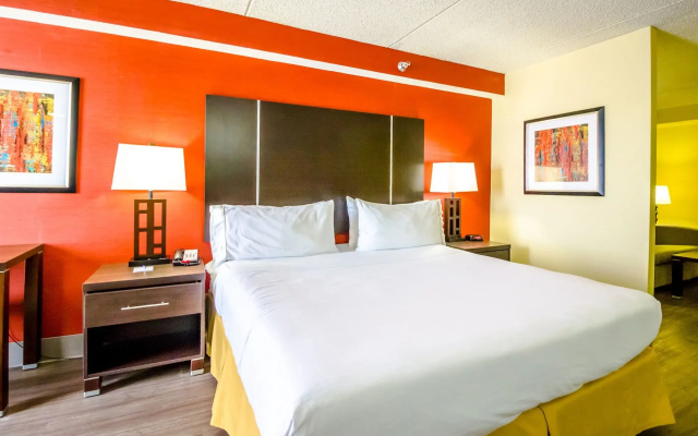 Atwell Suites Austin Airport by IHG