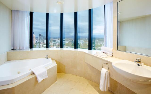 Crowne Plaza Surfers Paradise by IHG
