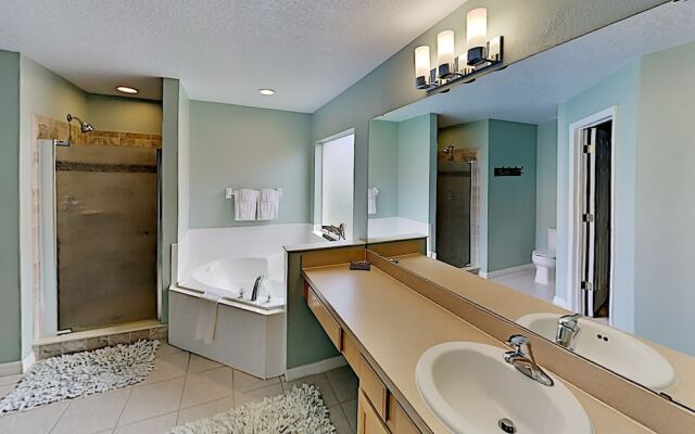 110stelp 5 Bedroom Home