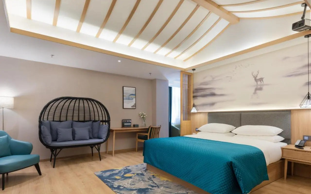 Ibis Chunxi
