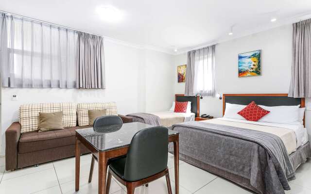 Comfort Inn & Suites Burwood