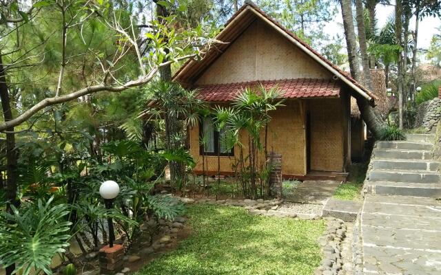 Bukit Alamanda Resort & Resto