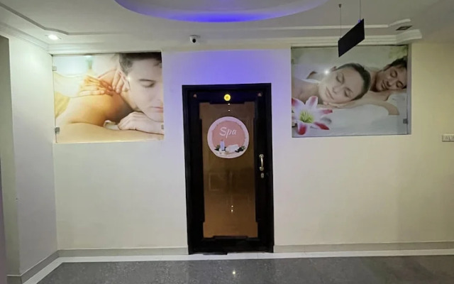 Cosmos Raj Plaza Jaipur