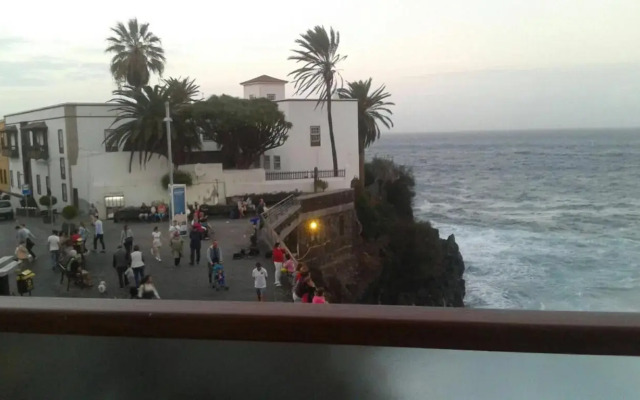 Ocean Views. Flat 3 bedrooms.