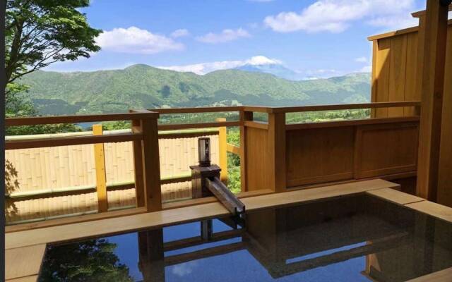 Hakone Shichifukuso