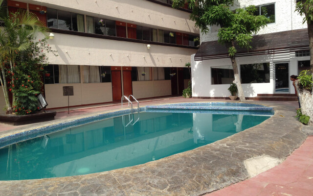 Hotel Safari
