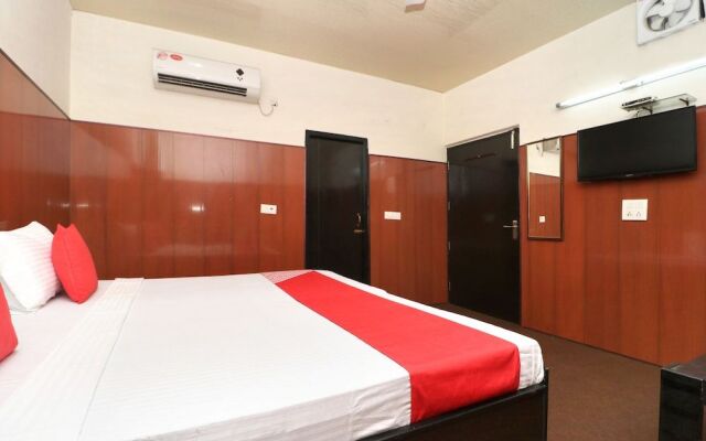 Oyo 27614 Hotel Oscar Inn