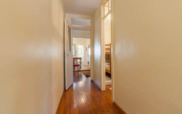 'white House' Apartment- Alfama