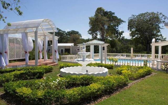 Romantic two Bedroom Deluxe Villa With all Modern Conveniences