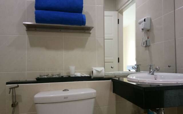 Island Patong Beachfront Apartments