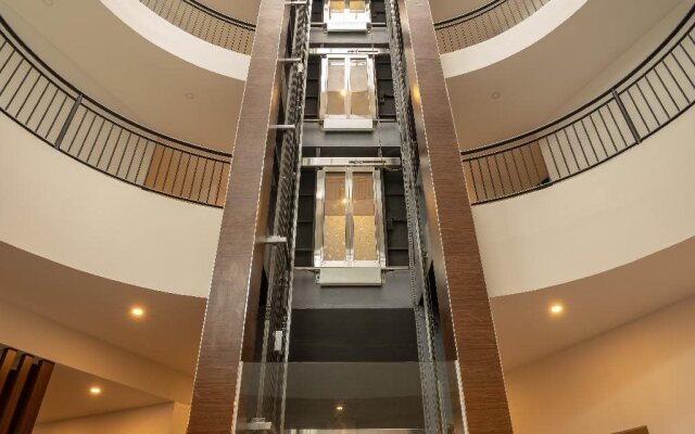 Intouch Riverside Hotel