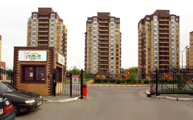 Apartment Complex Daudel 4