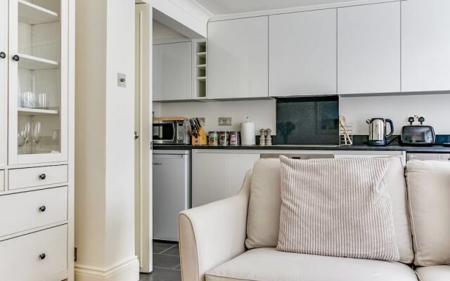 Lovely 1 Bedroom Home W/patio - 4 Guests!